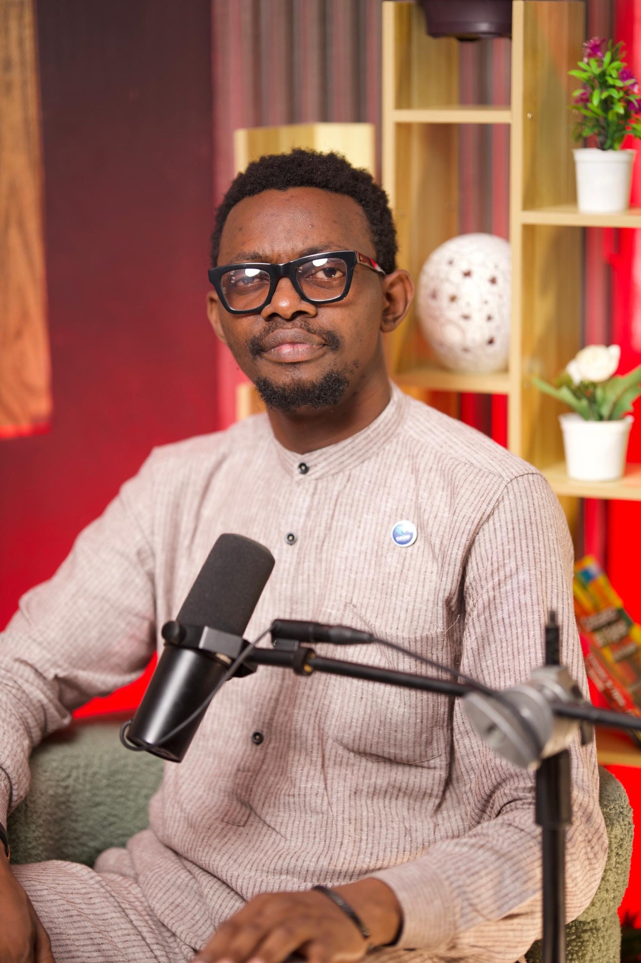 Élysée Nkolela — Philanthrope