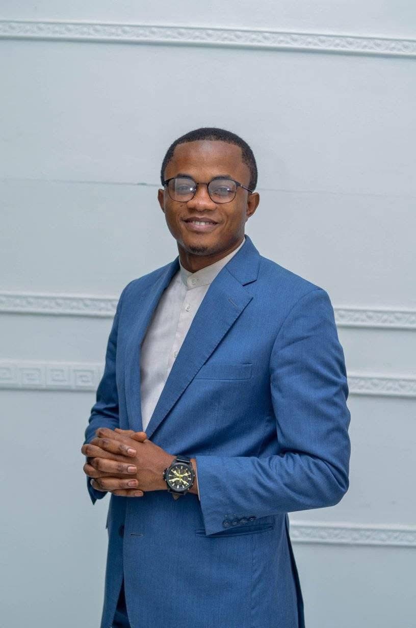 Henry Ngindu — Journaliste politique & Juriste